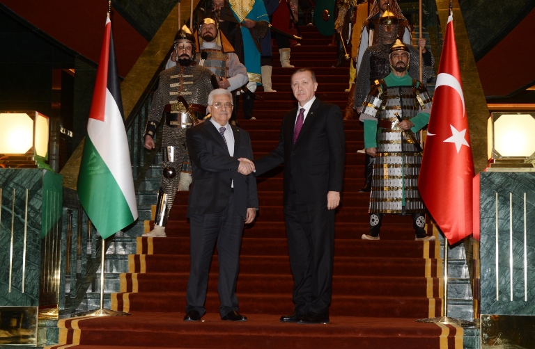 الرئيس يلتقي أردوغان في أنقرة
