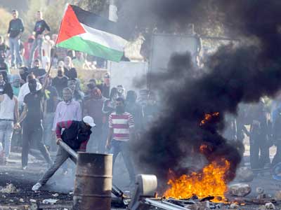الفخ الذي وقعت فيه السلطة: بين التنسيق والمقاومة صحافة عبرية