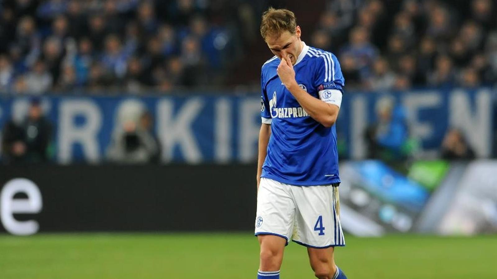 هوفيديس باق مع شالكه هوفيديس باق مع شالكه