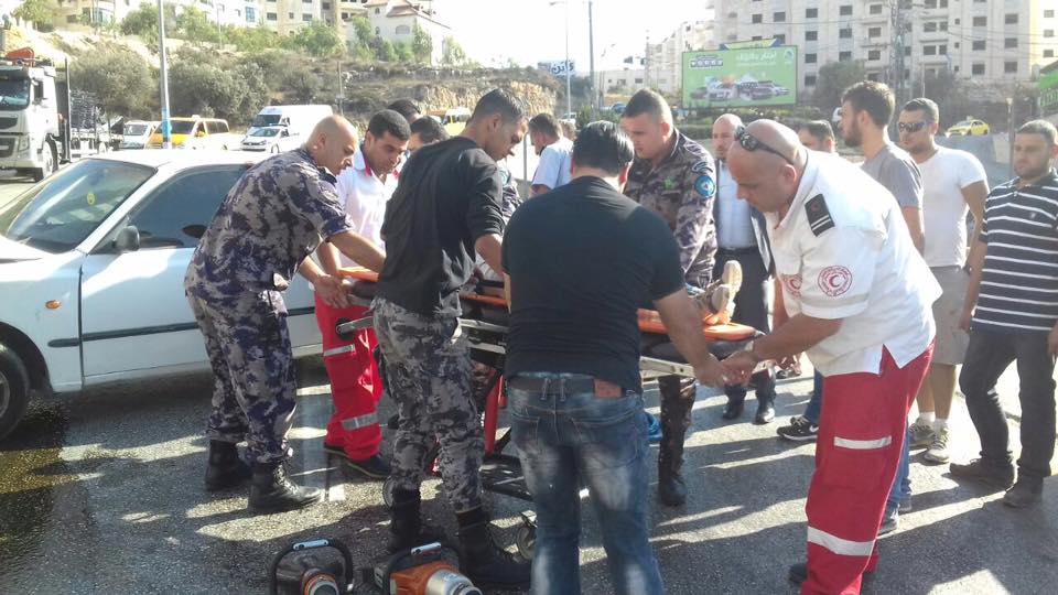 إصابة متوسطة بحادث انزلاق مركبة شمال رام الله