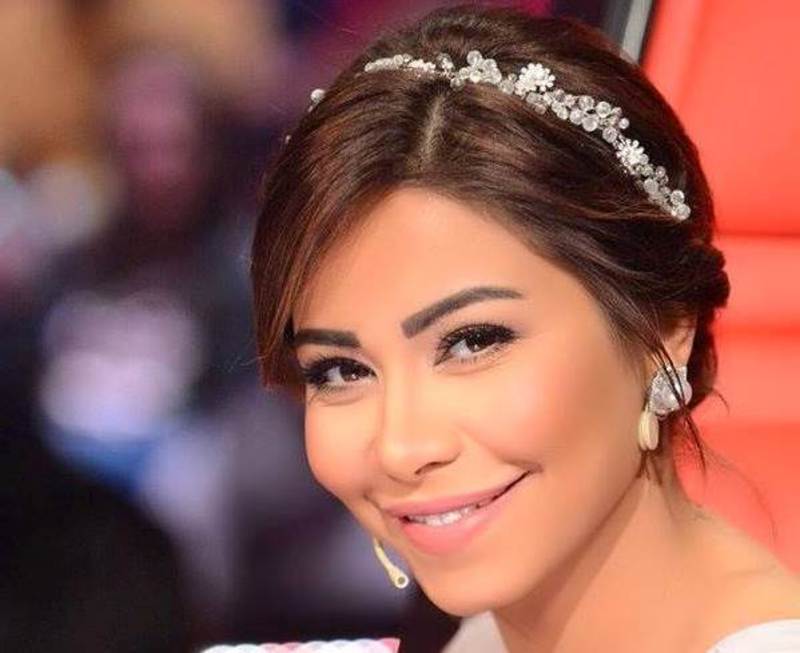 شيرين عبد الوهاب مذيعة لأول مرة