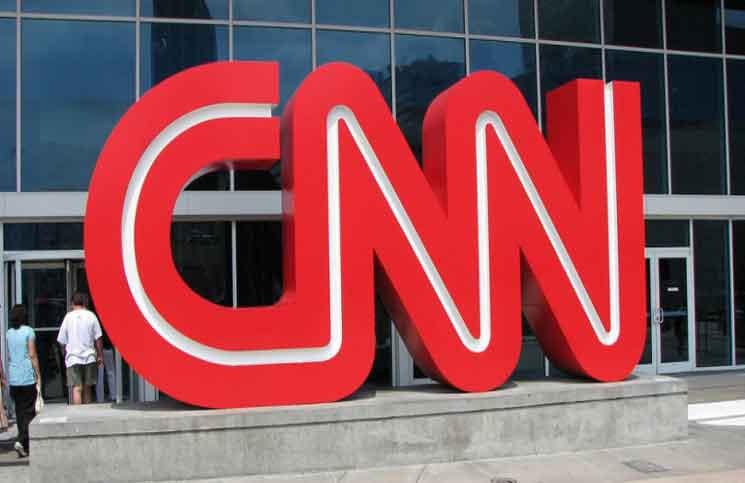 "CNN" تعرض فيلما إياحيا