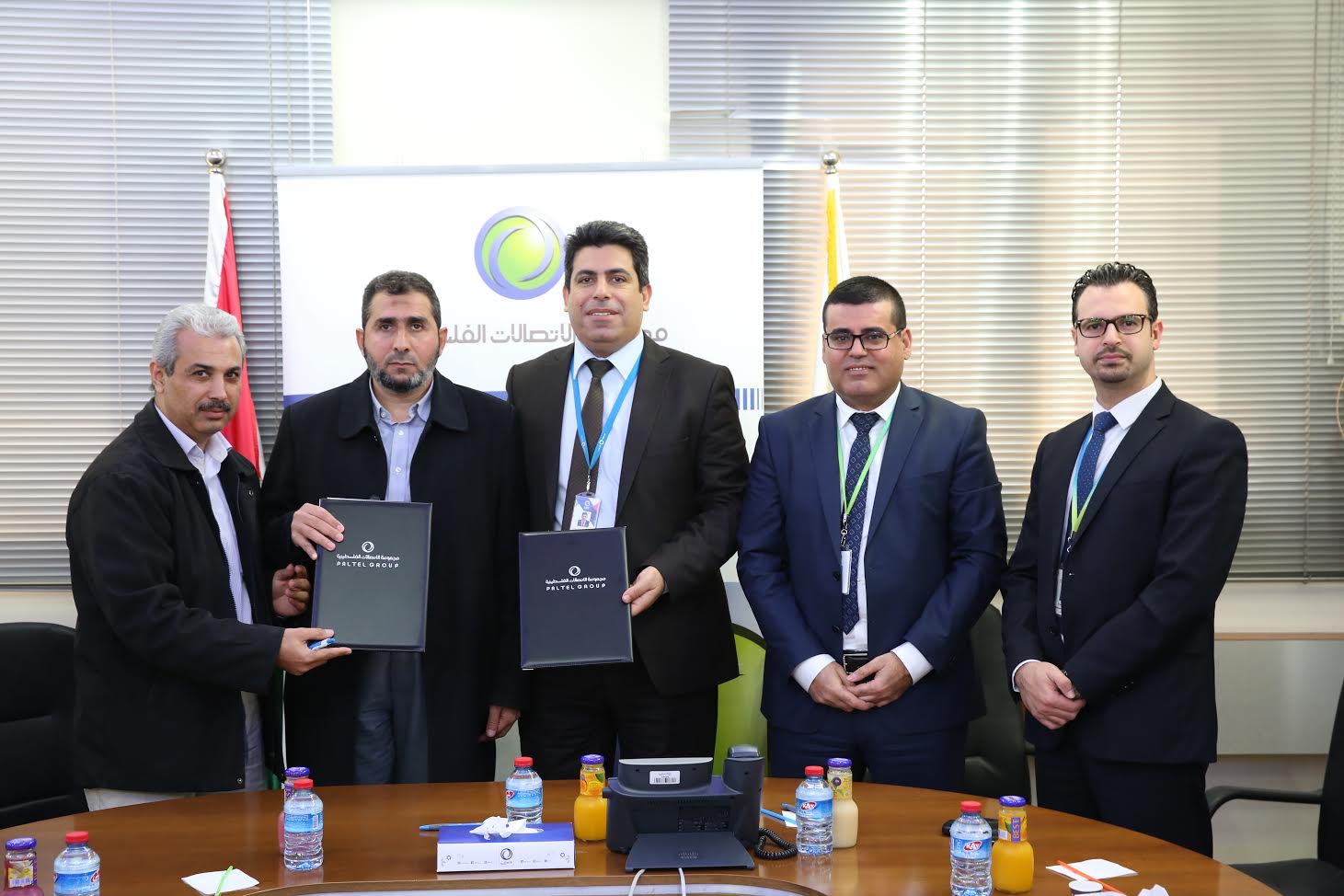 مجموعة الاتصالات الفلسطينية تدعم رابطة الخريجين المعاقين بصرياً في غزة