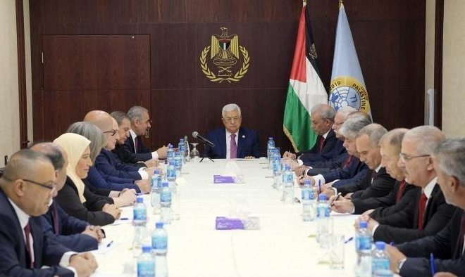 ماذا وراء الخلافات حول تعديل الحكومة أو تغييرها؟