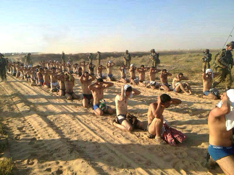 معتقل خلال العدوان على غزة يروي شهادة مروعة عن التعامل الوحشي