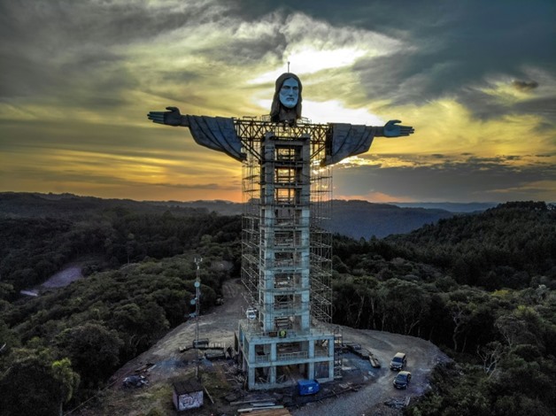 تمثال جديد للمسيح في البرازيل أعلى من تمثال ريو دي جانيرو