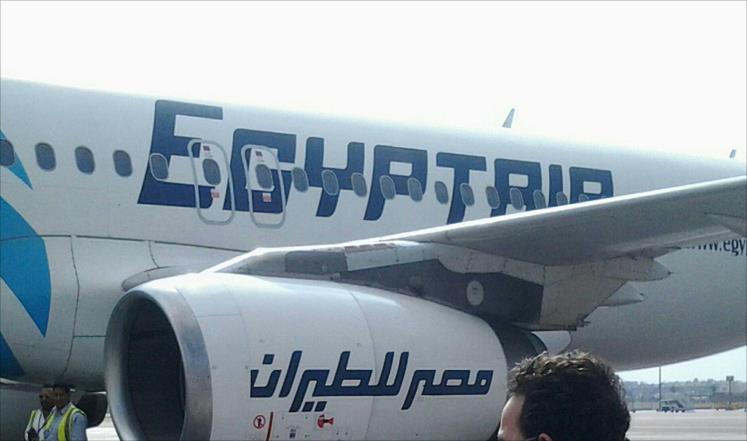 التقاط أول إشارة من أحد الصندوقين الأسودين للطائرة المصرية