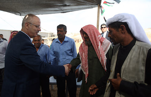 50 ألف دولار لتجمّع "أبو النوار" شرق القدس 50 ألف دولار لتجمّع "أبو النوار" شرق القدس