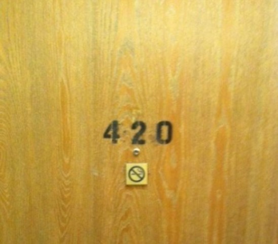 ما سرّ غياب الغرفة "420" عن الفنادق؟ الغرفة 420