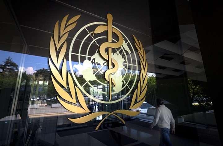 "الصحة العالمية": منع السفر لن يوقف متحور "أوميكرون"