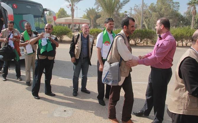"أميال من الابتسامات" تصل غزة غزة
