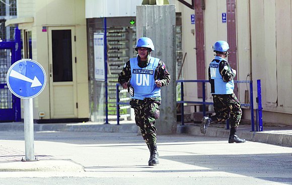 احتجاز 43 من قوات حفظ السلام بالجولان المحتل قوات حفظ السلام