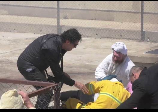 فيديو: راغب علامة يعتدي بالضرب على رامز جلال راغب علامة