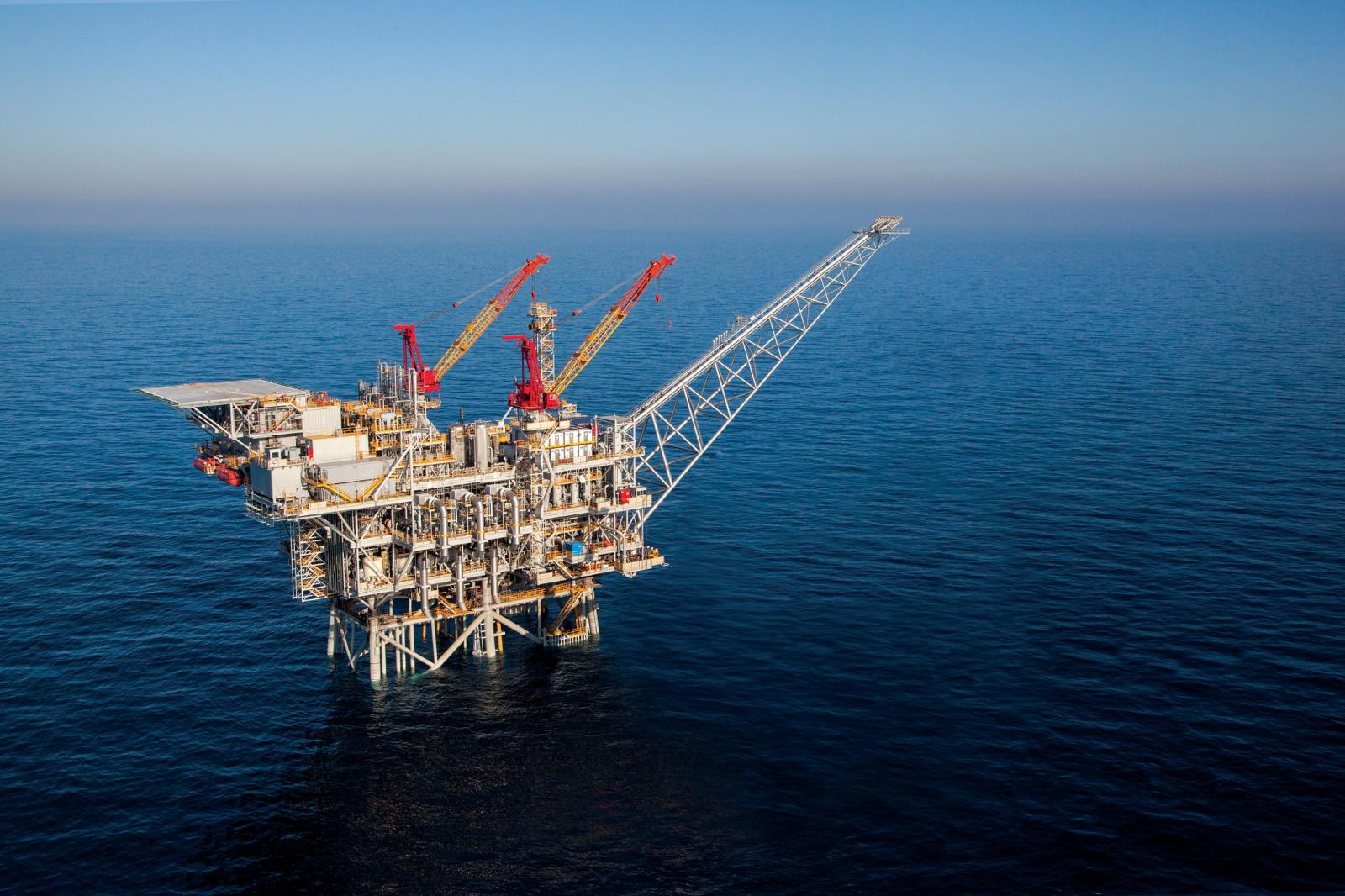 إسرائيل تتوصل لاتفاق مع شركتين بشأن الغاز الطبيعي