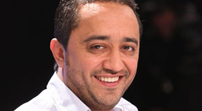 بالفيديو: بشار الأسد يحول حفلة علي الديك لحلبة مصارعة