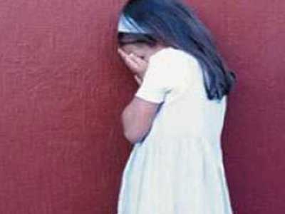 أُجبرت على الزواج ...عروس طفلة تسمم عريسها ورفاقه طفلة عروس
