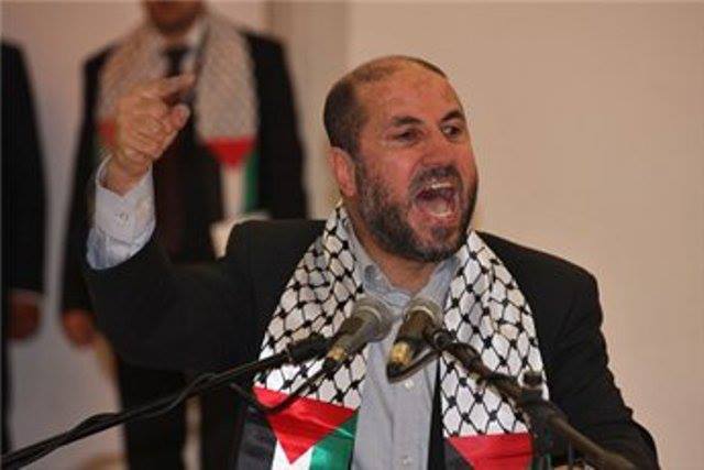 فيديو: شبان غاضبون يحاصرون الهباش في دار الإفتاء بالأقصى محمود الهباش