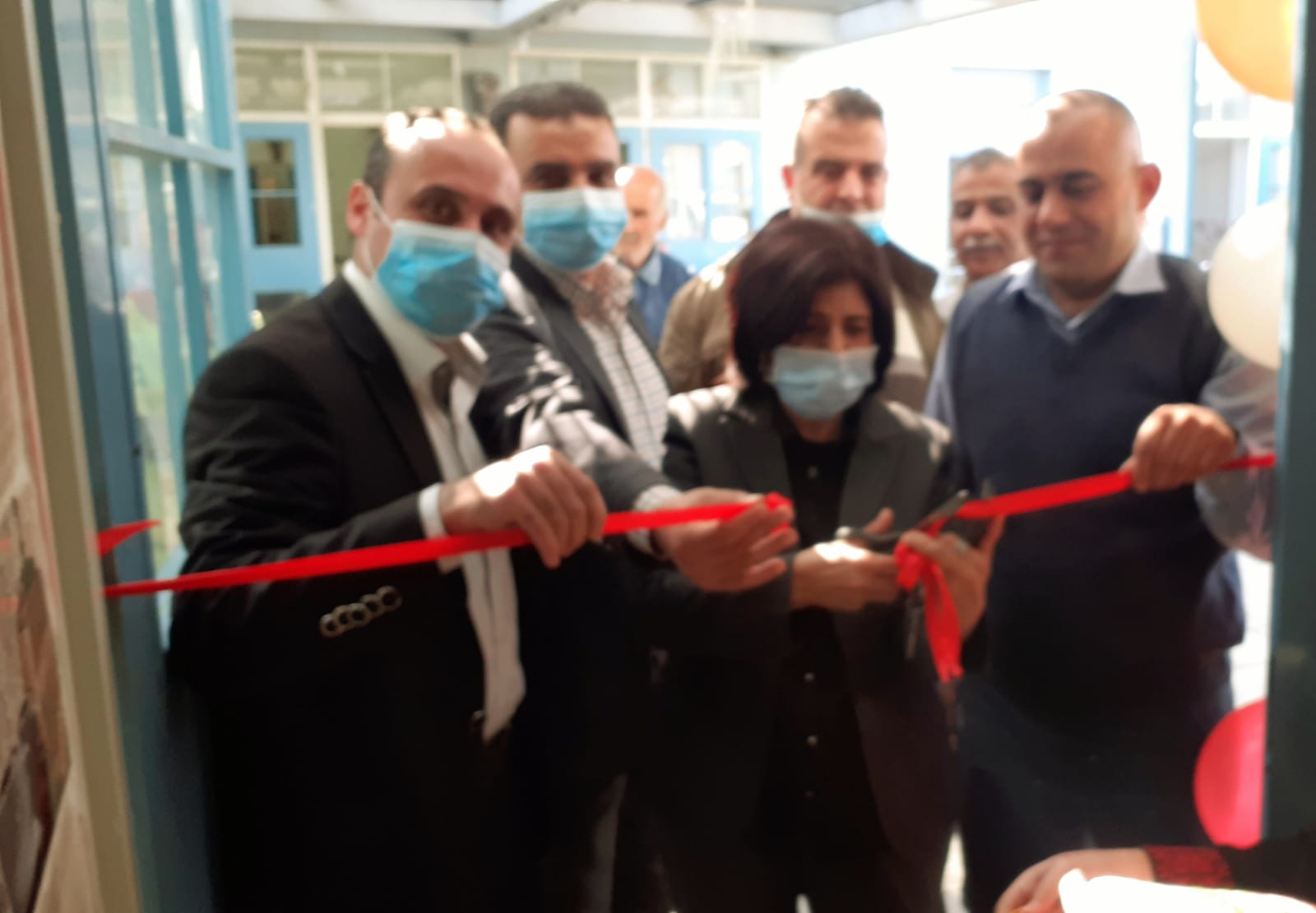 بالتعاون مع وزارة التنمية الاجتماعية المشروبات الوطنية تعيد تأهيل قاعة المعيشة الخاصة بمركز بيت الأجداد في مدينة أريحا