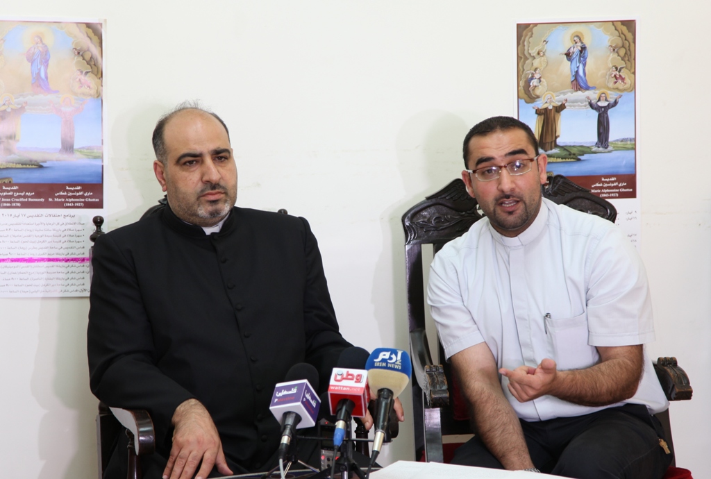 الأب شوملي: إعلان قداسة راهبتين فلسطينيتين فخر لنا الأب ابراهيم شوملي