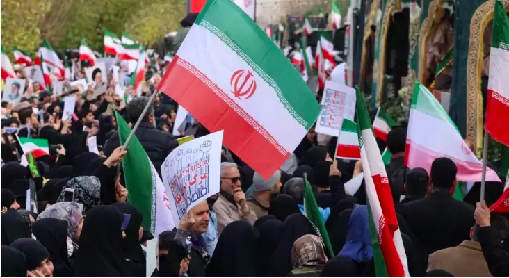 ترامب يوقف المحادثات وطهران تنفي استهداف الإمارات