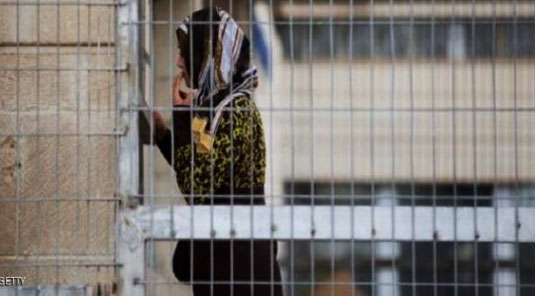 الاحتلال يعتقل أمًا لستة أطفال الاحتلال يعتقل أمًا لستة أطفال
