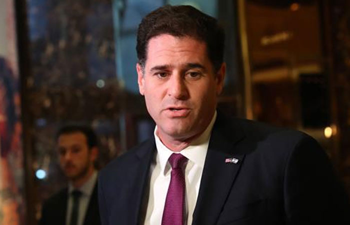 السفير الإسرائيلي في واشنطن: أنتظر ترامب بفارغ الصبر