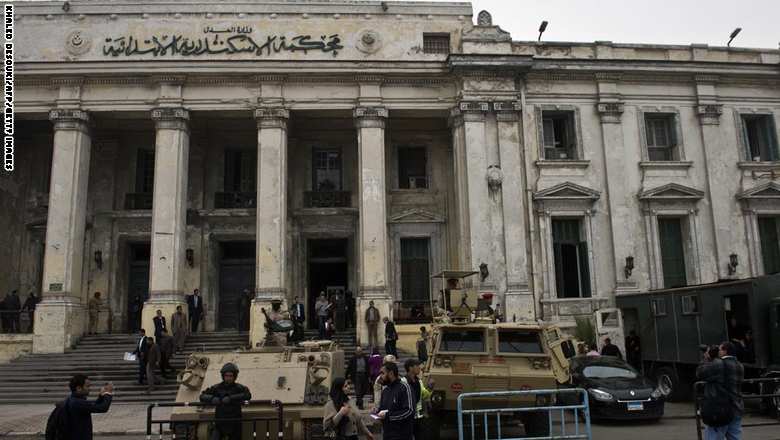 محكمة مصرية تقضي بسجن 96 أجنبياً بينهم فتيات آسيويات بقضية "شبكة الاتصالات الدولية"