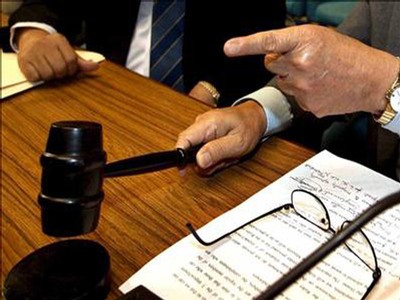 نادي الأسير يحذر من التورط بدفع تعويضات للاحتلال محكمة االاحتلال