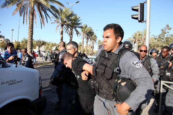 القدس.. الاحتلال يعتقل طفلين وشاب القدس