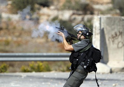 قوات الاحتلال تعتقل مواطنين من القدس قوات الاحتلال