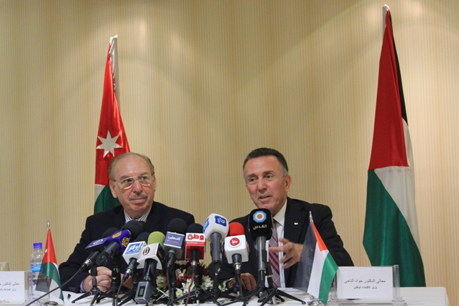 اللجنة الفلسطينية الأردنية المشتركة: تفاهمات واتفاقيات لرفع حجم التبادل التجاري اللجنة الفلسطينية الأردنية المشتركة: تفاهمات واتفاقيات لرفع حجم التبادل التجاري