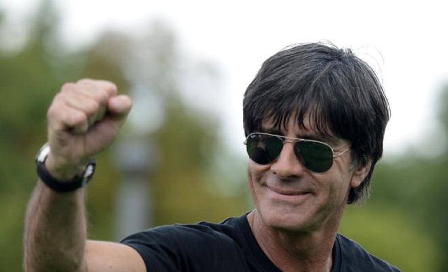 بطولة أوروبا 2016 لن تنقل من فرنسا بطولة أوروبا 2016 لن تنقل من فرنسا