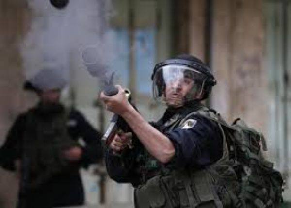 إصابات في مواجهات مع الاحتلال ﺟﻨﻮﺏ ﻏﺮﺏ ﺍﻟﺨﻠﻴﻞ (أرشيفية) الاحتلال