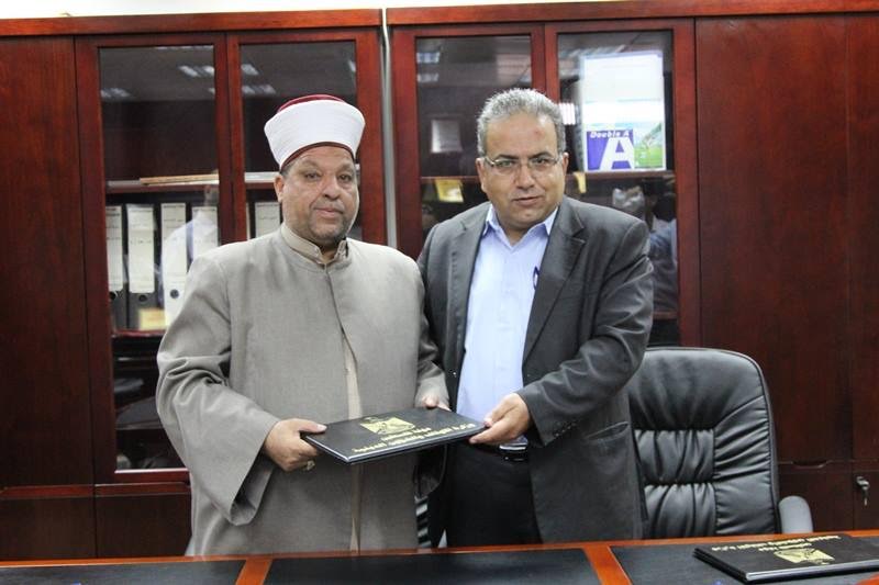 الأوقاف والإغاثة الزراعية توقعان اتفاقية لتنمية الأراضي الزراعية الوقفية توقيع اتفاقية لتنمية الأراضي الزراعية الوقفية