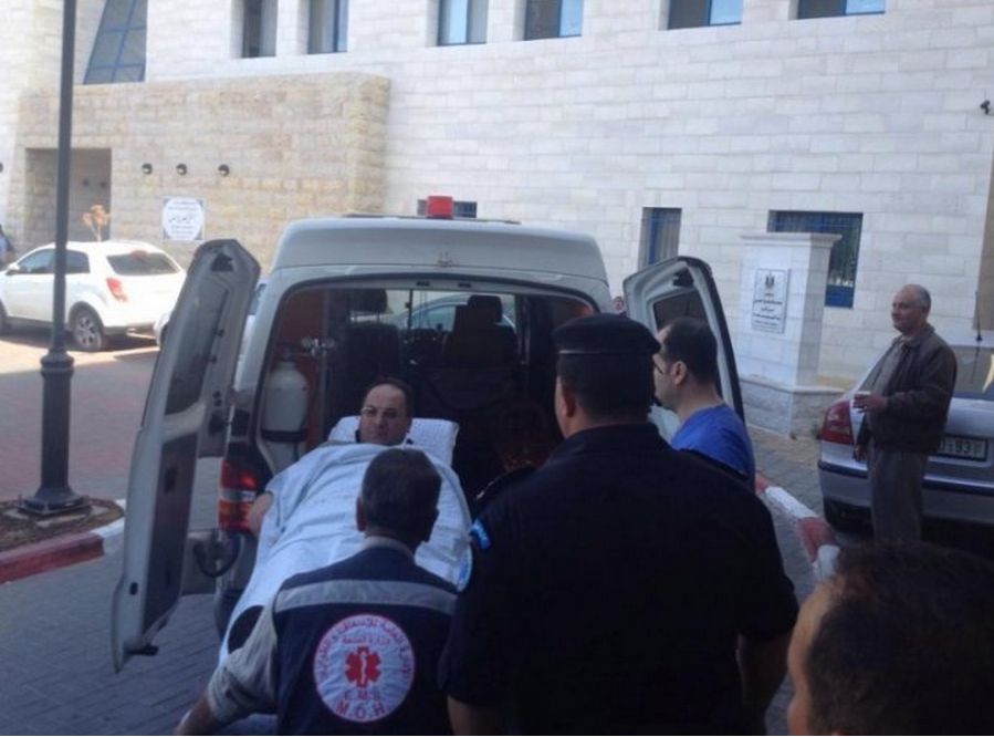 نقل زكارنة لمجمع فلسطين الطبي