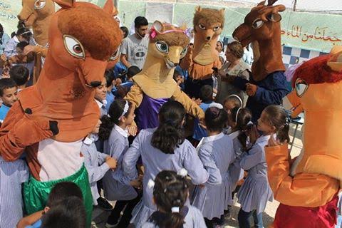 بدعم من بنك فلسطين عطاء فلسطين الخيرية تنفذ عرضاً مسرحياً للأطفال في طولكرم