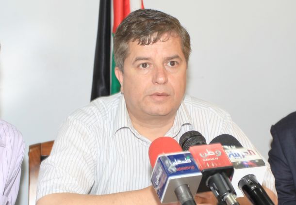 مستهلكات طبيّة بقيمة 8 مليون دولار في طريقها لوزارة الصحة وزير الصحة جواد عواد