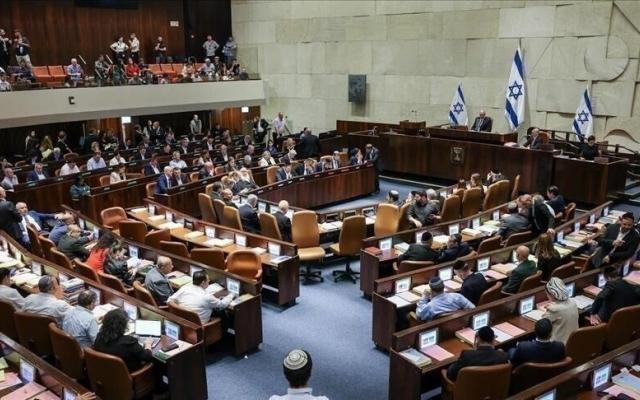 الكنيست يقر بقراءة أولى مشروع قانون يخضع تراث الضفة لسلطات إسرائيل