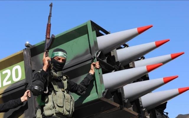 نيويورك تايمز: "مجلس السلام" يفرض مهلة قصيرة على حماس لنزع سلاحها