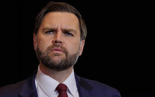 فانس: ترامب يريد اتفاقا شاملا مع إيران وليس محدودا