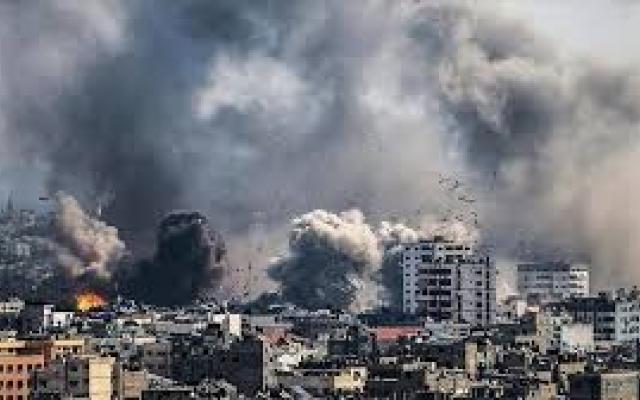 الحرب على غزة: 42 شهيدا منذ فجر السبت.. وغارات متواصلة تطال أنحاء القطاع