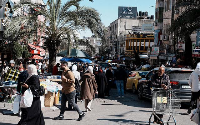 تقرير: واشنطن تدرس مطالبة إسرائيل بأموال من الضرائب الفلسطينية المحتجزة لـ"مجلس السلام"