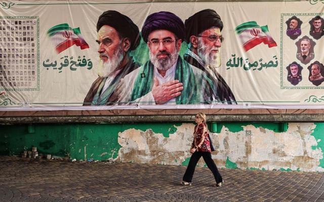 ترامب يلوّح بهجوم جديد على إيران