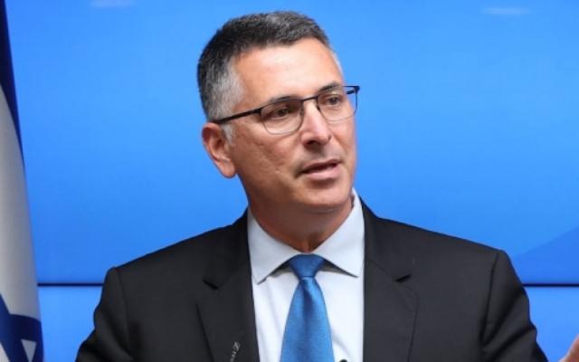 ساعر يربط الانسحاب من لبنان بـ "سلطة الجيش".. ويتوعد بالخيار العسكري ضد إيران حال فشل الدبلوماسية