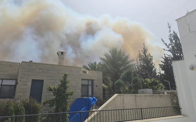حرائق جبال القدس: إخلاء "واحة السلام" وبلدات إسرائيلية أخرى