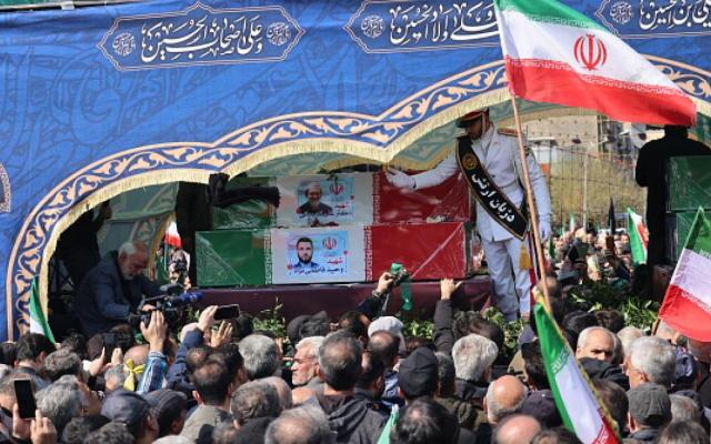 الحرب في المنطقة| إيران تستهدف منشآت الطاقة وقتلى بسقوط صاروخ في الضفة