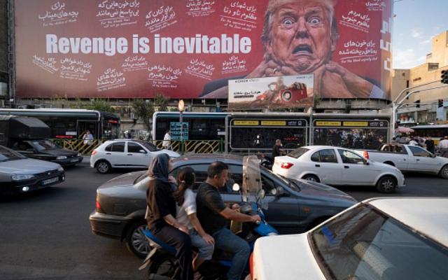 واشنطن تهدد بالقوة العسكرية ضد طهران بعد عقوبات