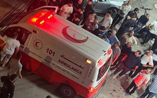 استشهاد شاب وإصابة آخريْن خلال هجوم للمستوطنين على قرية حجة