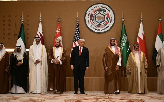 "أكسيوس": ترامب يعقد الثلاثاء محادثات مع قادة خليجيين بشأن إيران