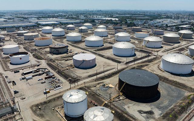 واشنطن تعتزم سحب 40 مليون برميل نفط من الاحتياطي الإستراتيجي